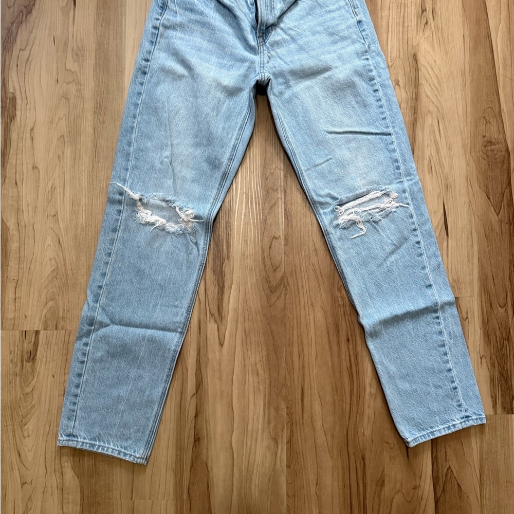 American Eagle 90’s straight jeans